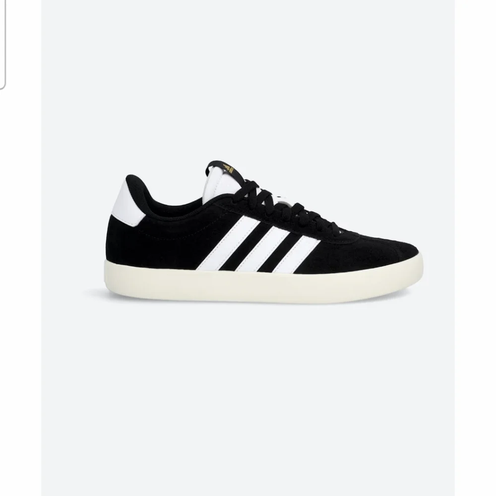 Adidas VL Court 3.0 Skateboard Black White Low Tops (11)